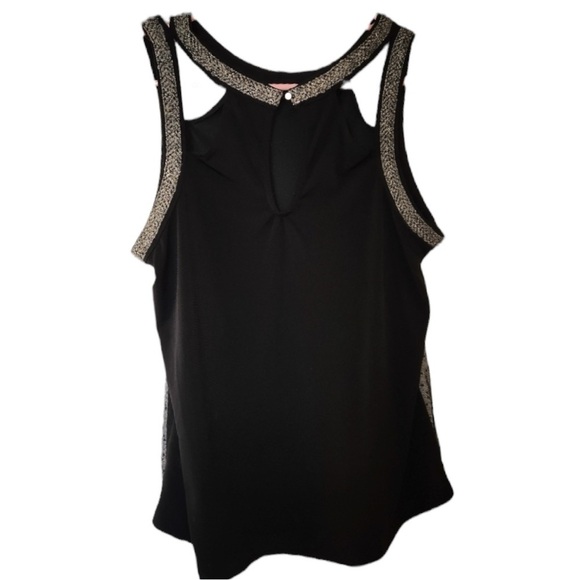 Maurices size Large Black tank with embroidered straps and mesh front overlay - Picture 4 of 5